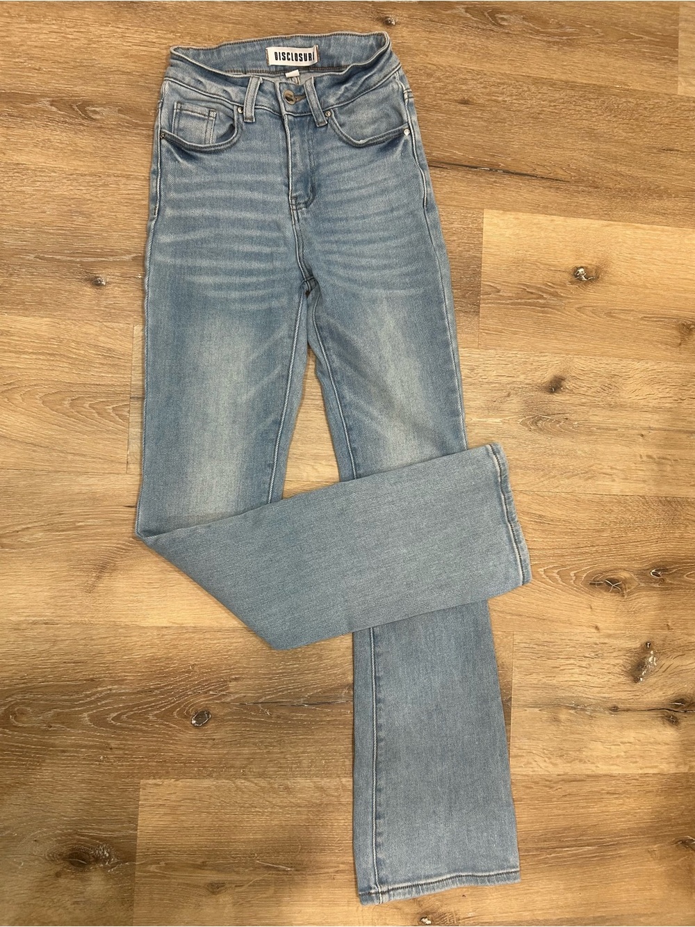 Discovery Straight-Leg Light Blue Jeans